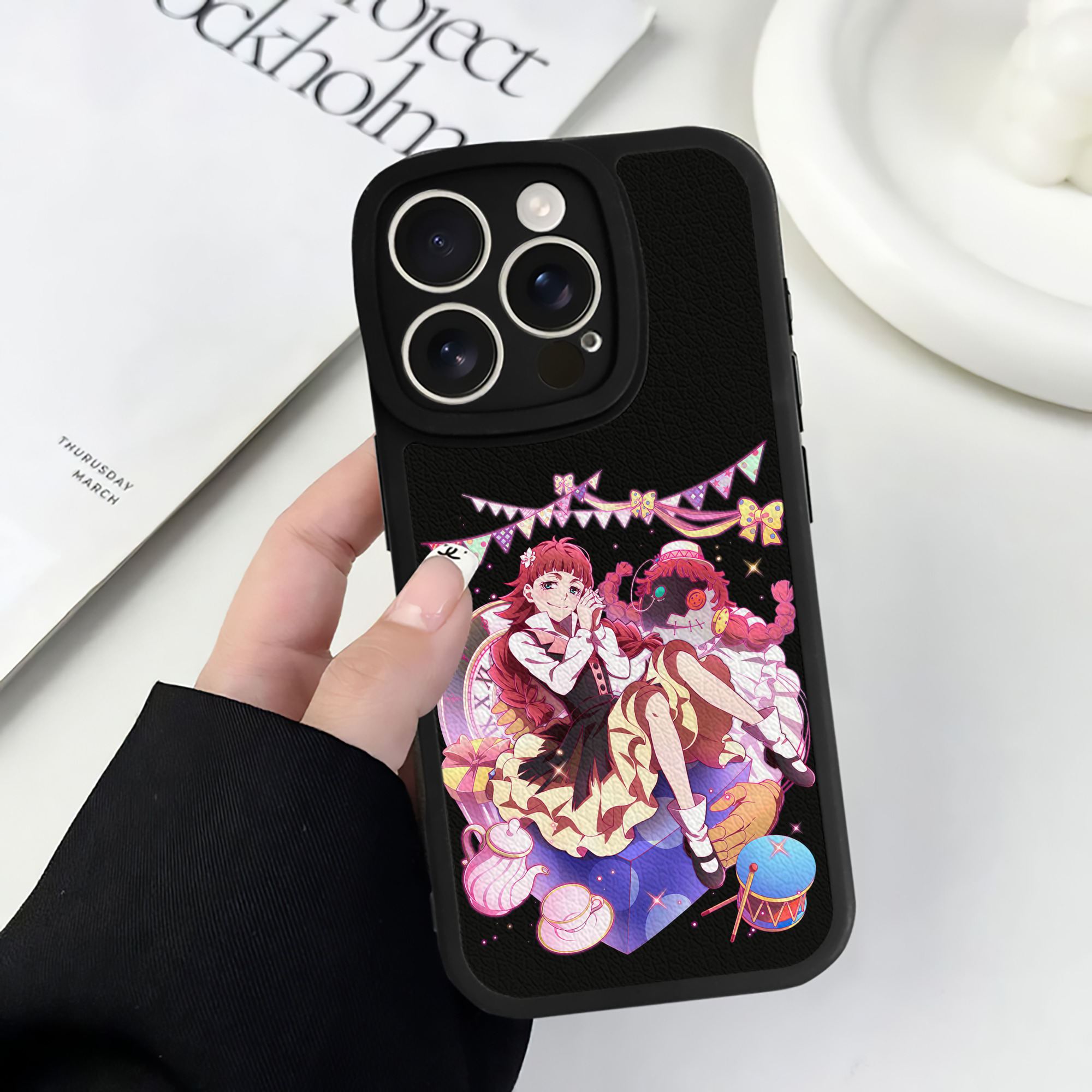 （画像用） 文豪ストレイドッグス Bungo Stray Dogs 【iPhone 16シリーズ対応】シリコンスマホケース（レザー調） 材質：シリコン